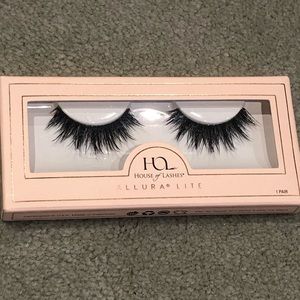 House of Lashes Allura Lite False Lashes BRAND NEW